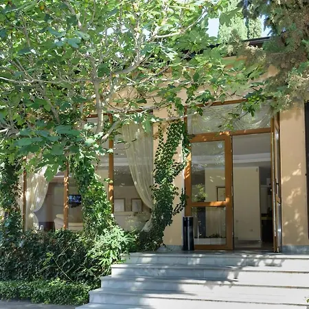 Oasis Park - New Managment Готель Несебир