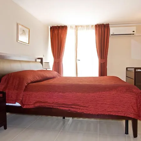 Hotel Oasis Park - New Managment 3*