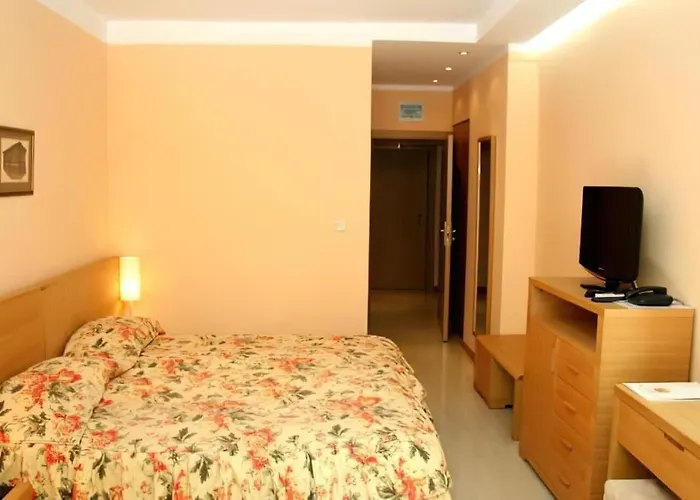 Hotel Oasis Park - New Managment 3*